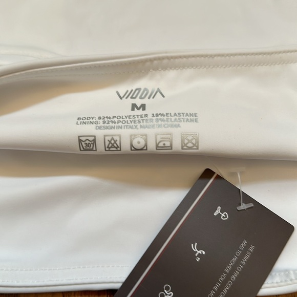 Viodia size Meduim skort - Picture 3 of 4